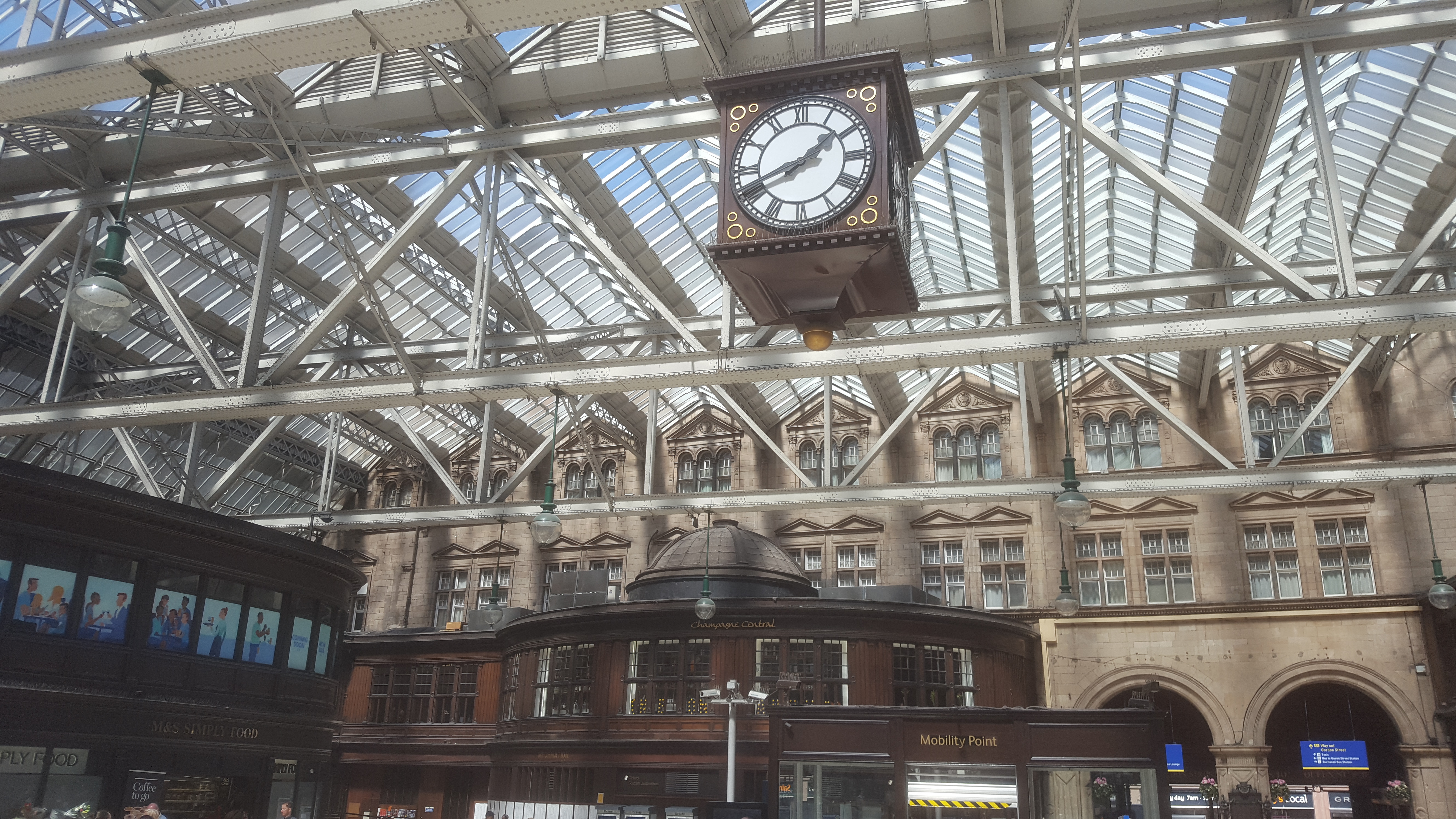 Glasgow Train Station